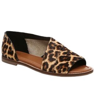 New Crown Vintage Pavletta Sandal Leopard Cow Hair leather flat peep toe size 9